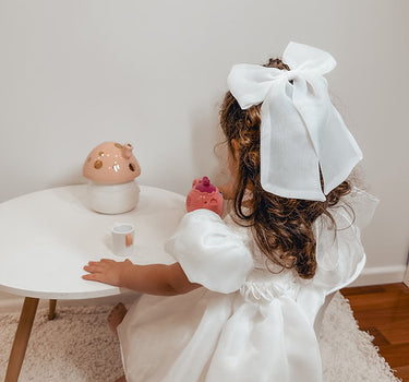 Amara Hair Clip - White